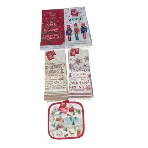 Holiday Kitchen Towel Bundle Potholder New Christmas Decoration Gift